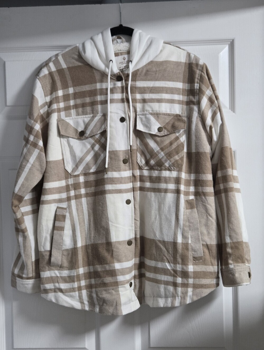 Jade And Ivory Plaid Hooded Button-Up Shacket in Cream & Tan Size M